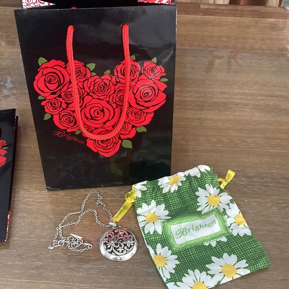 Brighton necklace - Picture 2 of 4